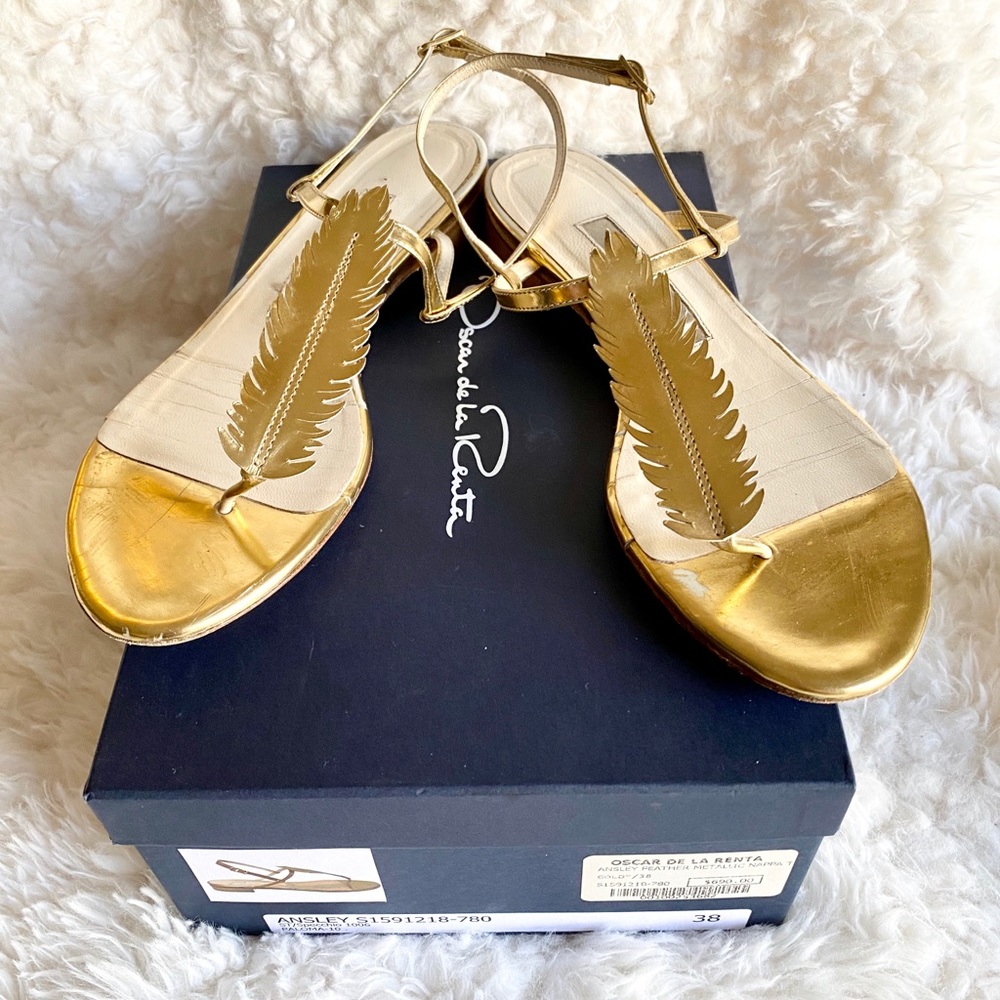 $690 Oscar De La Renta Ansley Feather Sandals 38 8